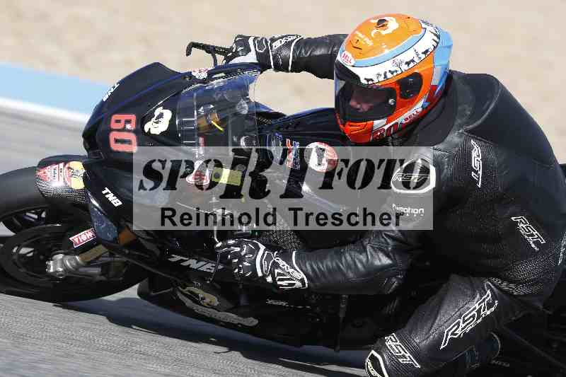 /01 24.-27.01.2025 Moto Center Thun Jerez/schwarz-black/60